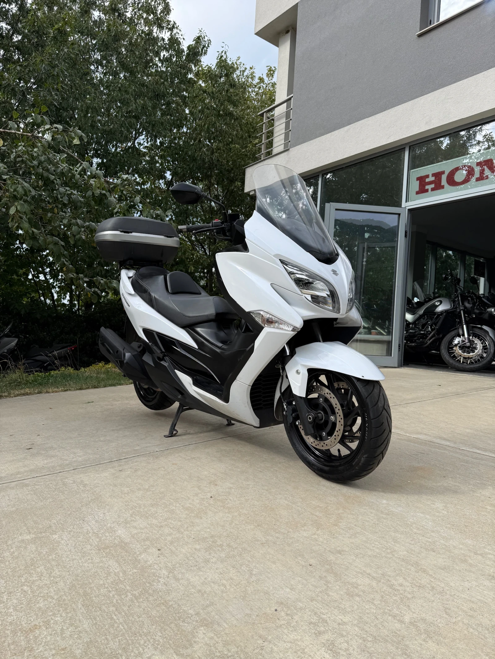 Suzuki Burgman 2019 400 2broq, снимка 2 - Мотоциклети и мототехника - 55596331