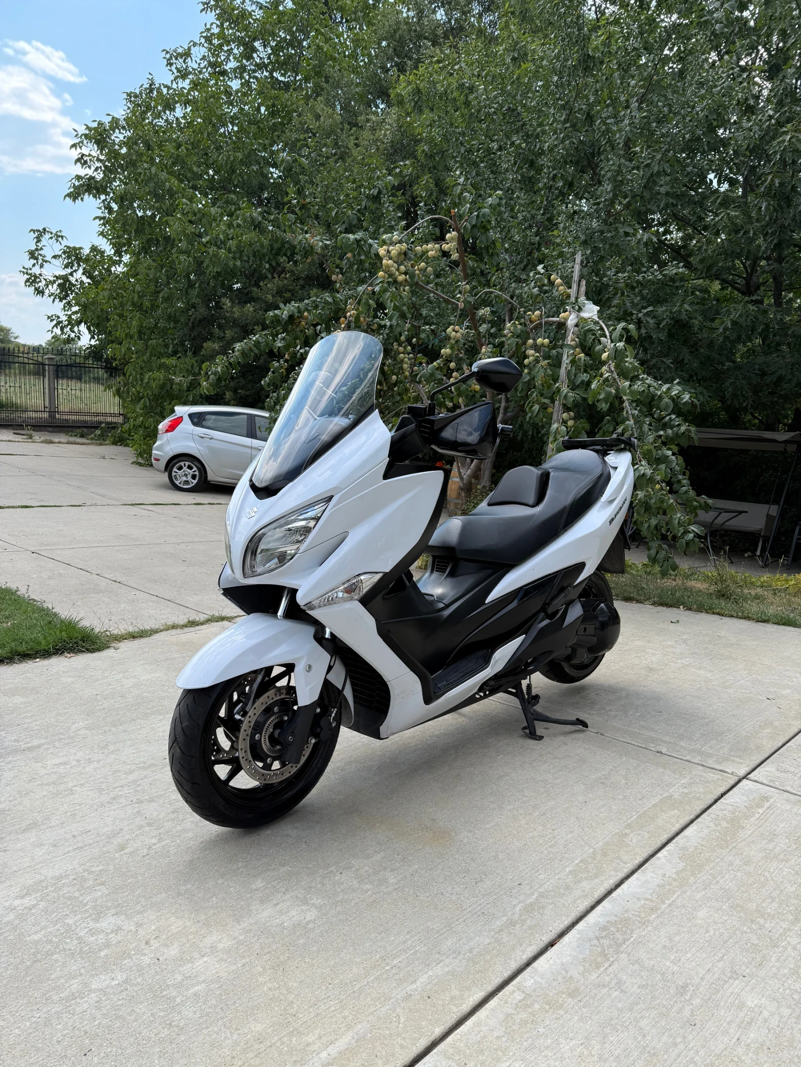 Suzuki Burgman 2019 400, снимка 4 - Мотоциклети и мототехника - 55596331