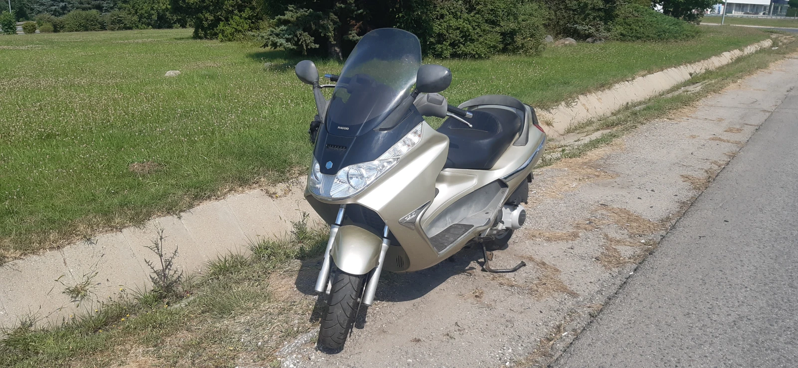Piaggio X8 125