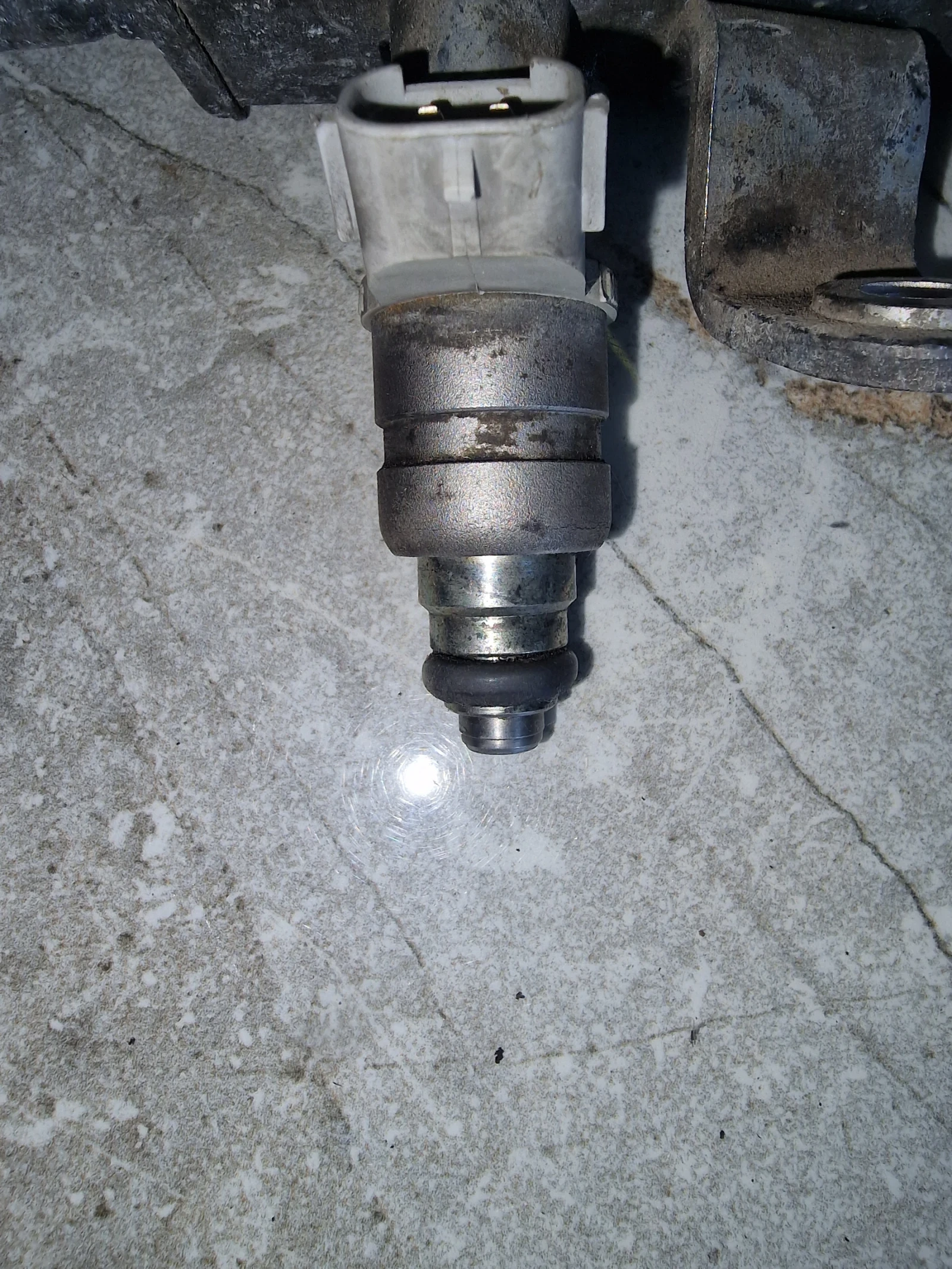 MR988977 ��������� ���� MITSUBISHI COLT 1.3 LANSER 1.5 | Mobile.bg � ����������� 1