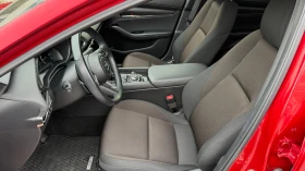 Mazda 3 sedan Takumi 2.0 186 к.с. e-SkyActiv-X, снимка 8