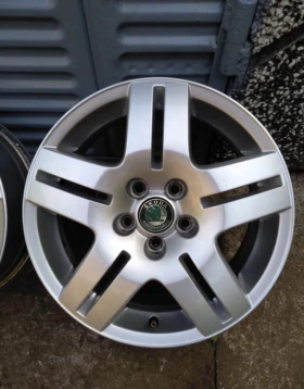 Skoda Fabia 1.4 MPI, 16V, ГИ, Камера, снимка 16