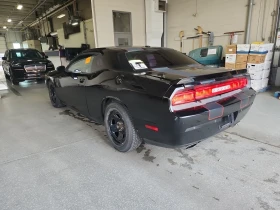 Dodge Challenger * * 61K KM * * 5.7 * * CARFAX * *   * *  | Mobile.bg    4
