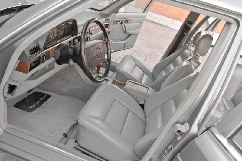 Mercedes-Benz 560 560sel, снимка 9 - Автомобили и джипове - 49500282