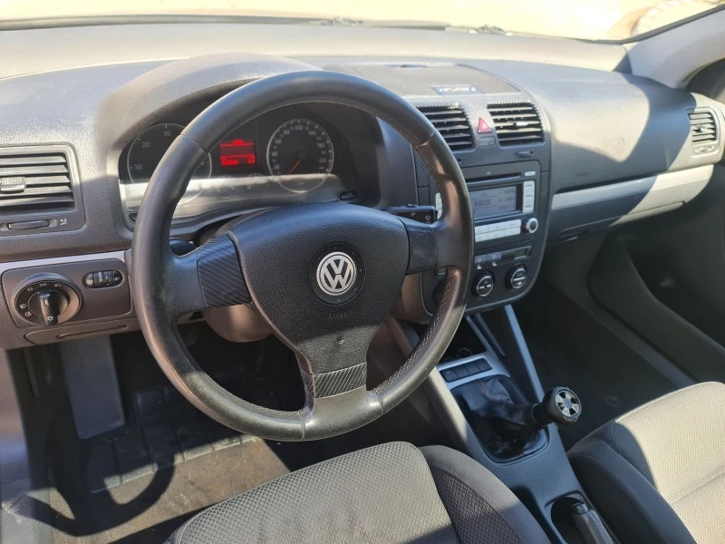 VW Golf 2.0 TDI , снимка 10 - Автомобили и джипове - 47698656