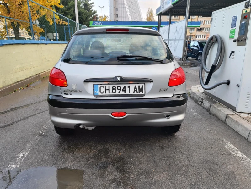 Peugeot 206, снимка 11 - Автомобили и джипове - 47909887