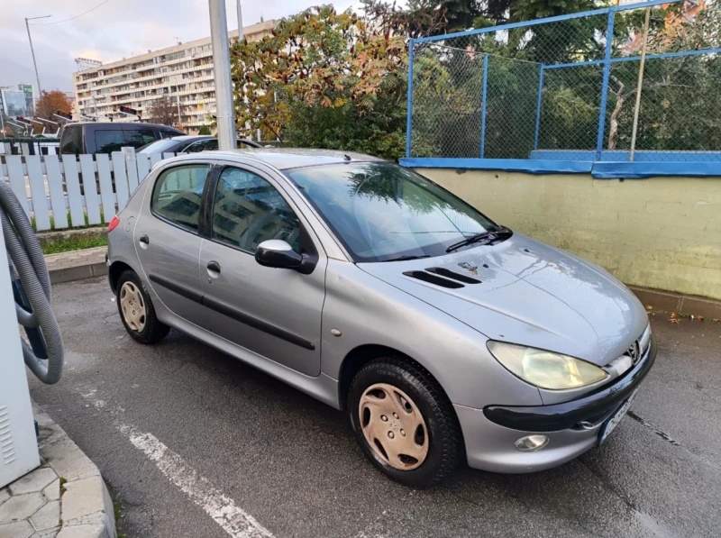 Peugeot 206, снимка 2 - Автомобили и джипове - 47909887