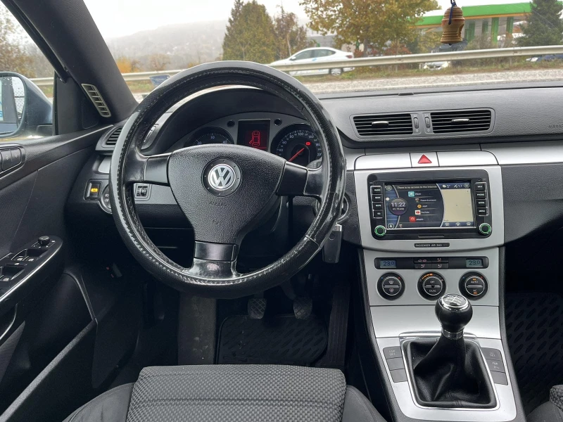 VW Passat 2.0TDI 140к COMMON RAIL РЕГИСТРИРАН ОБСЛУСЛУЖЕН, снимка 12 - Автомобили и джипове - 47983059