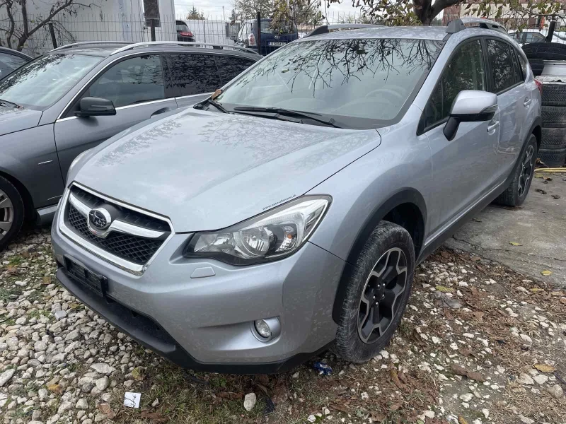 Subaru XV 2.0бензин, автомат, сервизна.книж.швейцария, снимка 1 - Автомобили и джипове - 48000119