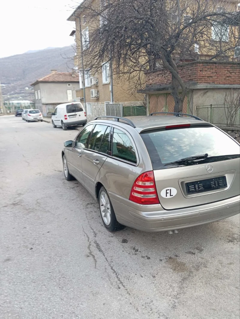 Mercedes-Benz C 200 2.0 kompressor , снимка 6 - Автомобили и джипове - 49032751