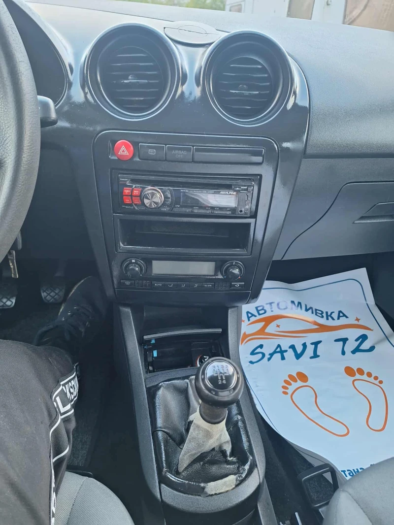 Seat Ibiza 1.4i klima, снимка 8 - Автомобили и джипове - 52079551