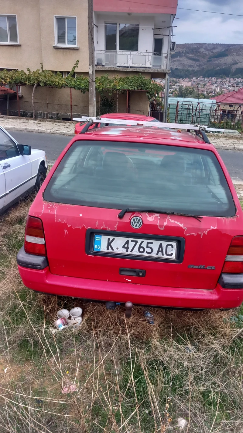 VW Golf Kombi, снимка 4 - Автомобили и джипове - 52095604