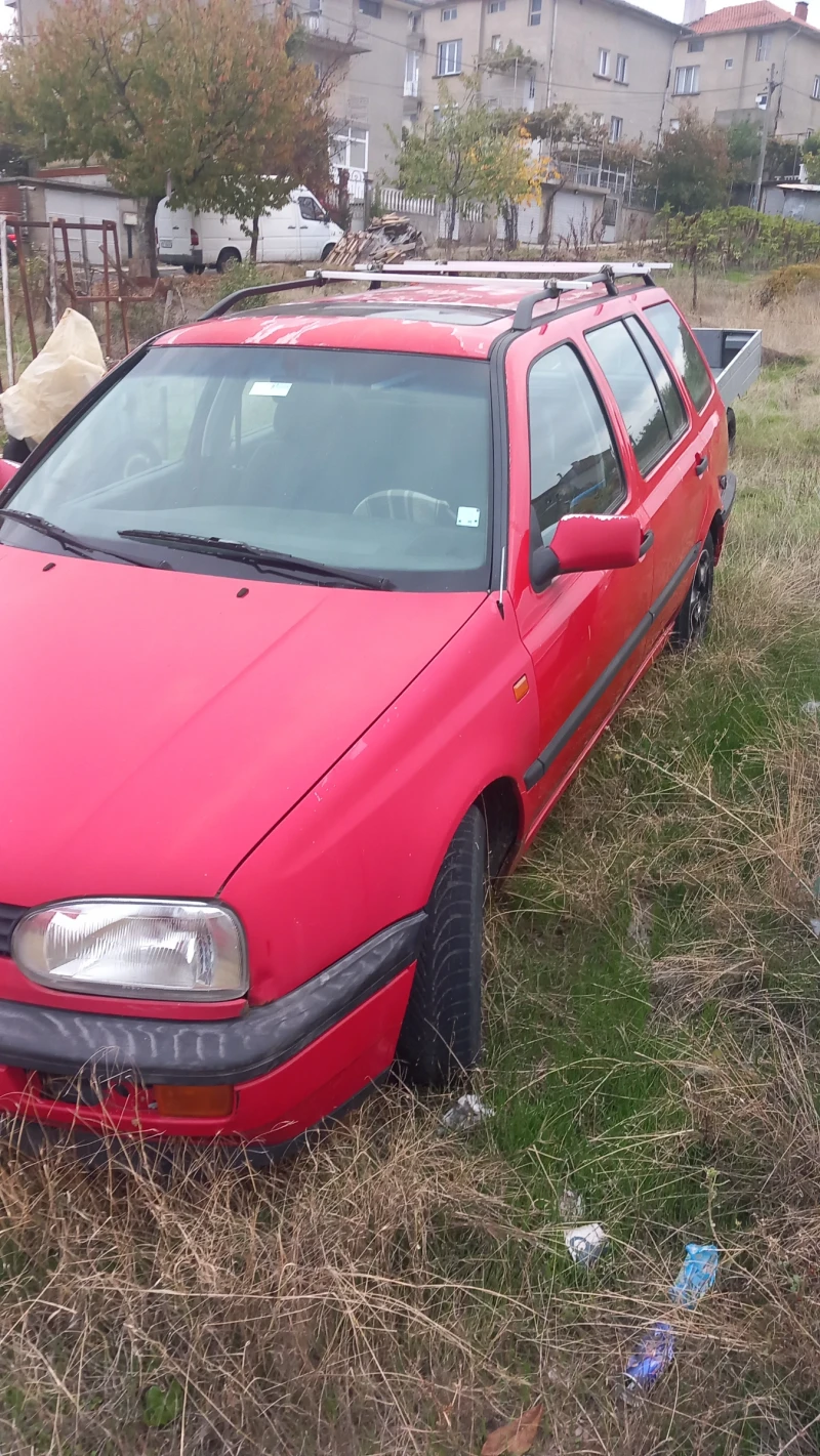 VW Golf Kombi, снимка 3 - Автомобили и джипове - 52095604