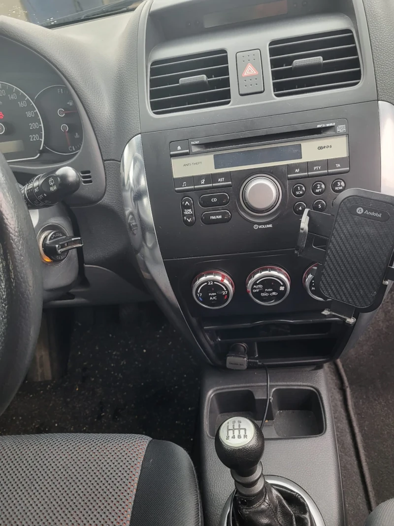 Suzuki SX4, снимка 11 - Автомобили и джипове - 52336980