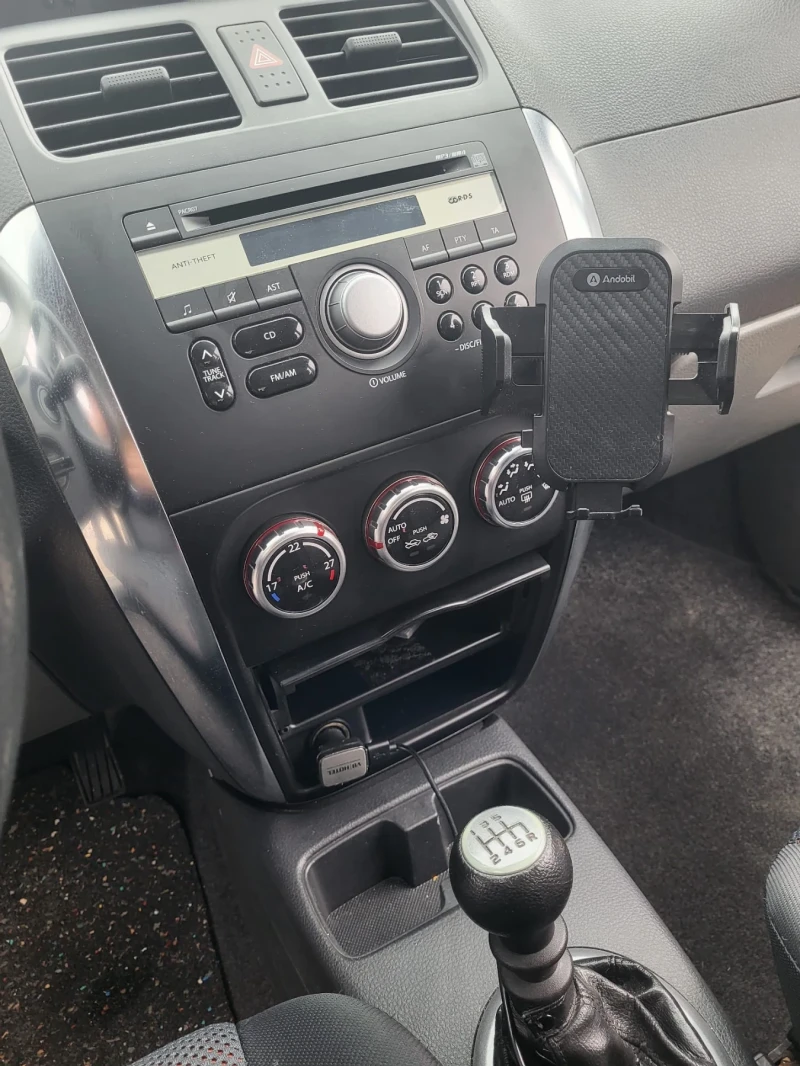 Suzuki SX4, снимка 7 - Автомобили и джипове - 52336980