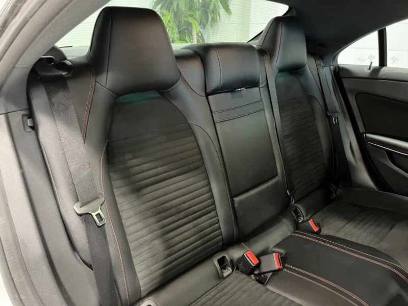 Mercedes-Benz CLA 45 AMG 45 4MATIC * АвтоКредит* (ЦЕНА ДО БГ), снимка 15 - Автомобили и джипове - 52588104