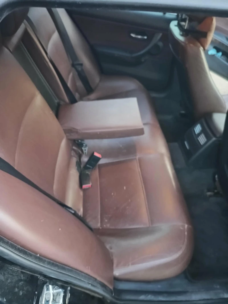 BMW 320 2.0D, снимка 5 - Автомобили и джипове - 52718515