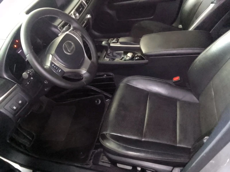Lexus GS 300 GS-F, снимка 13 - Автомобили и джипове - 53284244