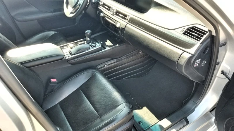Lexus GS 300 GS-F, снимка 12 - Автомобили и джипове - 53284244