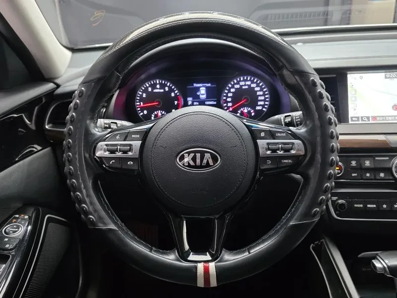 Kia K7 3.0 Lpi Luxury, снимка 12 - Автомобили и джипове - 55898385