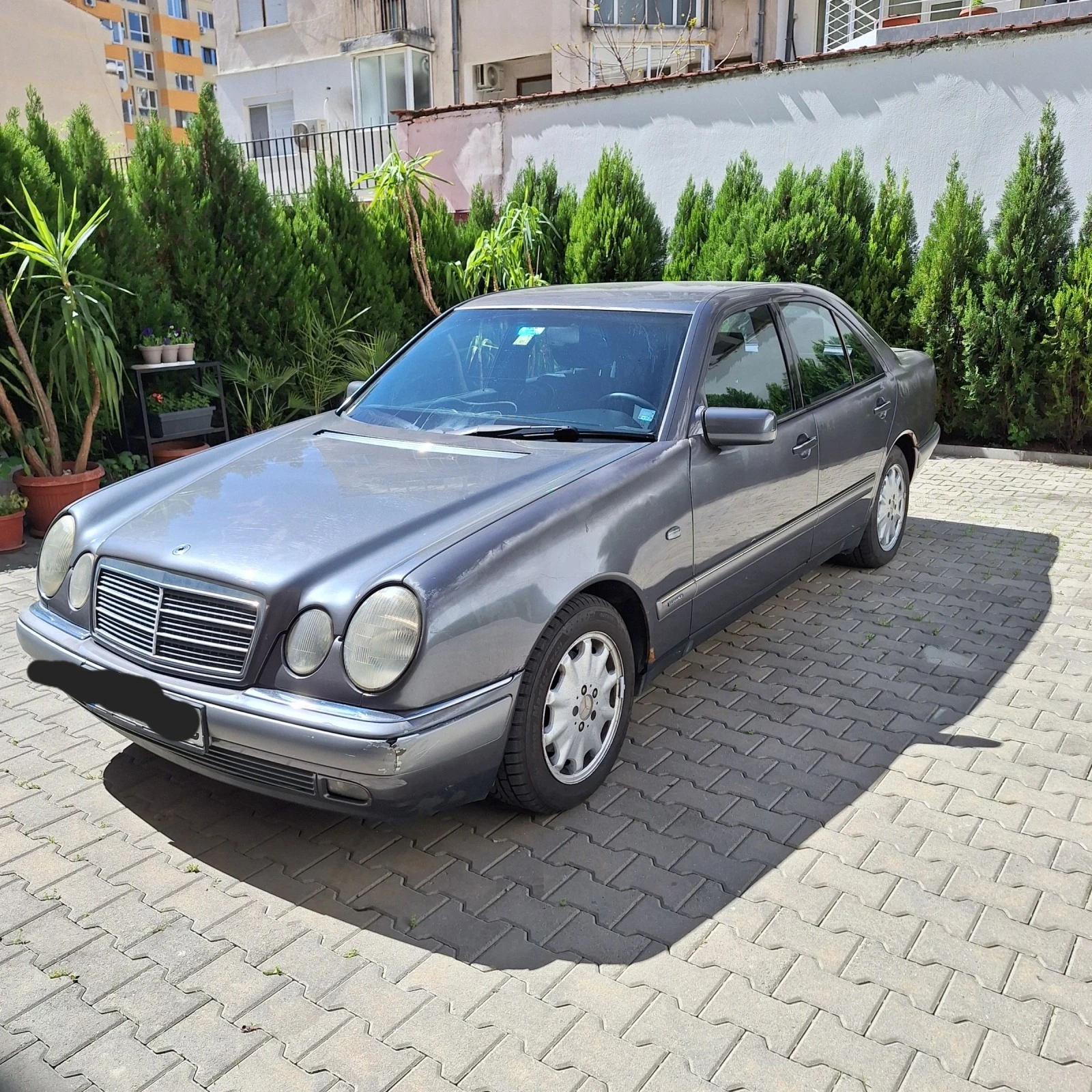 Mercedes-Benz E 320  - изображение 5