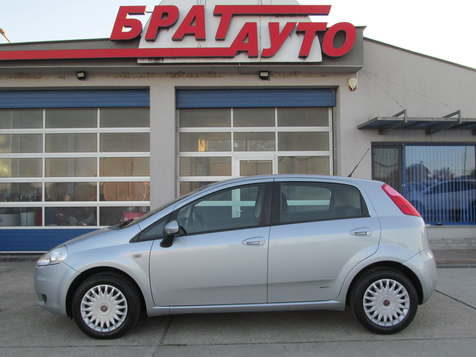 Fiat Punto 1.4/Бензин - изображение 6