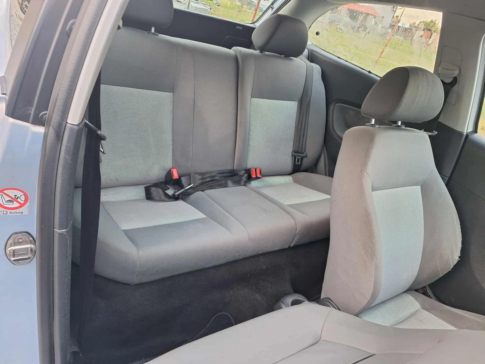 Seat Ibiza 1.4i klima - изображение 10