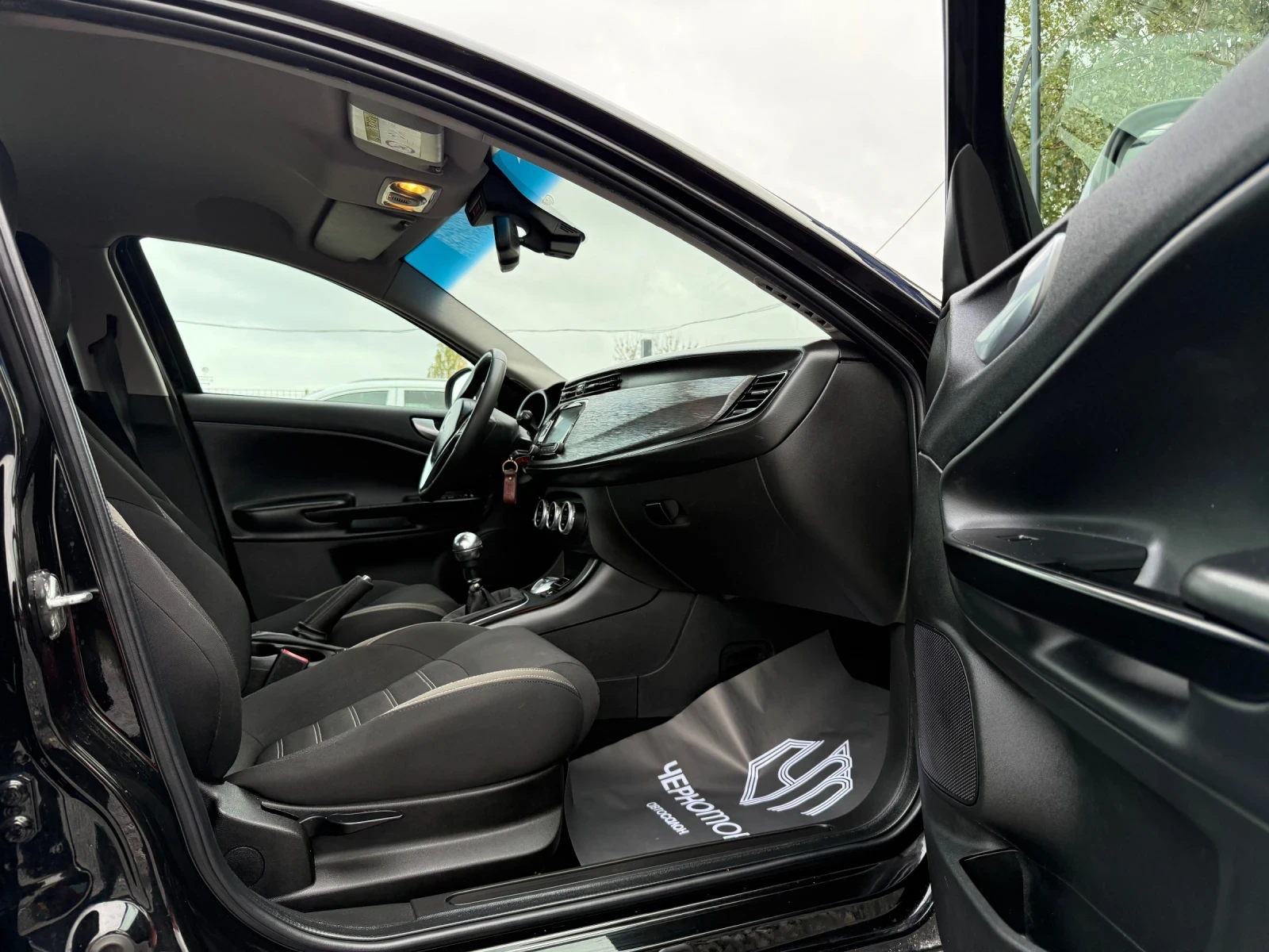 Alfa Romeo Giulietta 1.6 jtdm Super Sprint | Mobile.bg   13