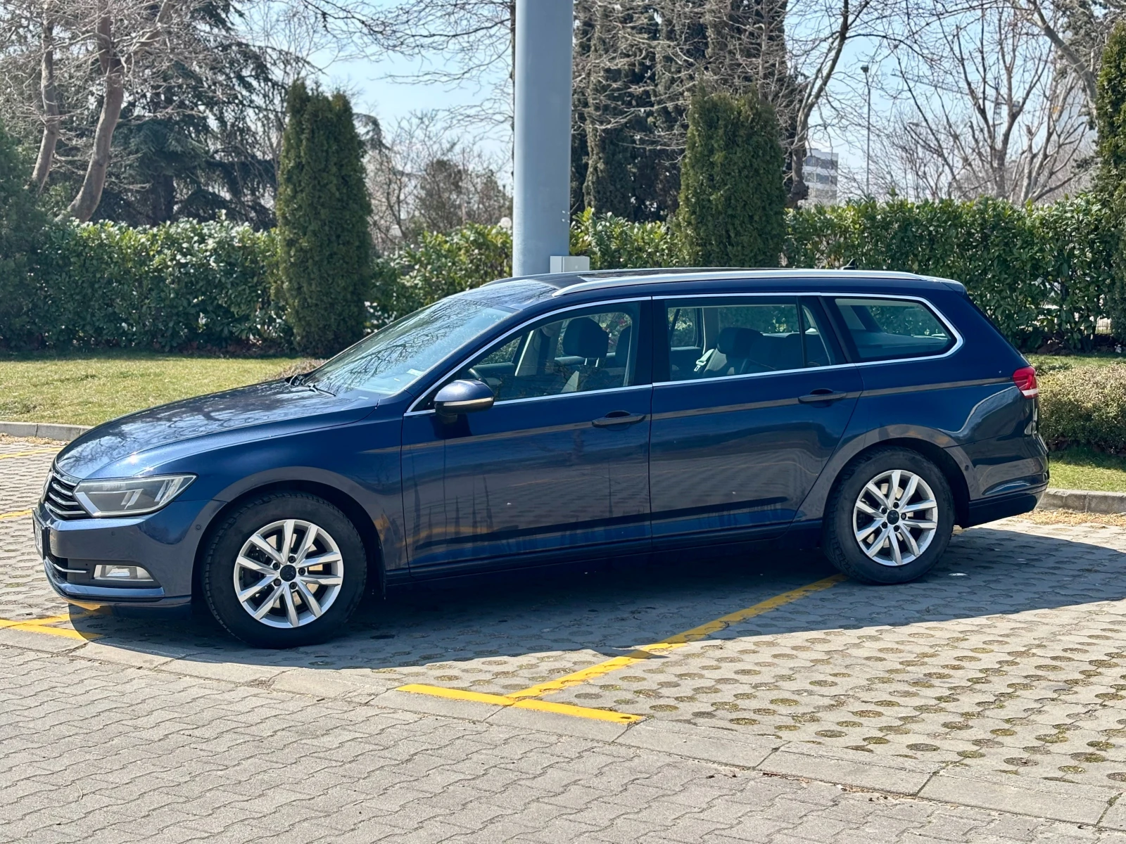 VW Passat 2.0 TDI, снимка 2 - Автомобили и джипове - 53296524