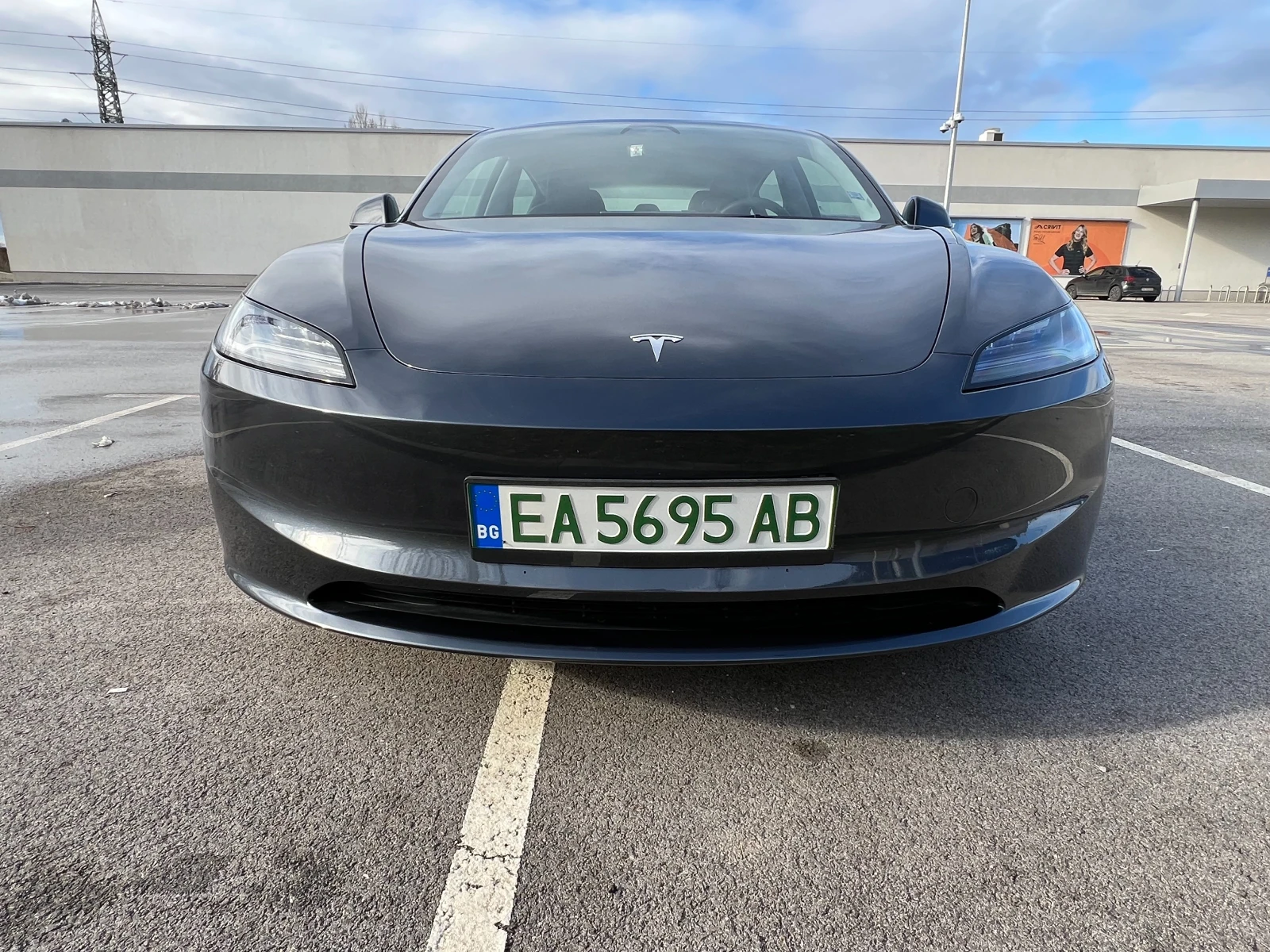 Tesla Model 3 LFP