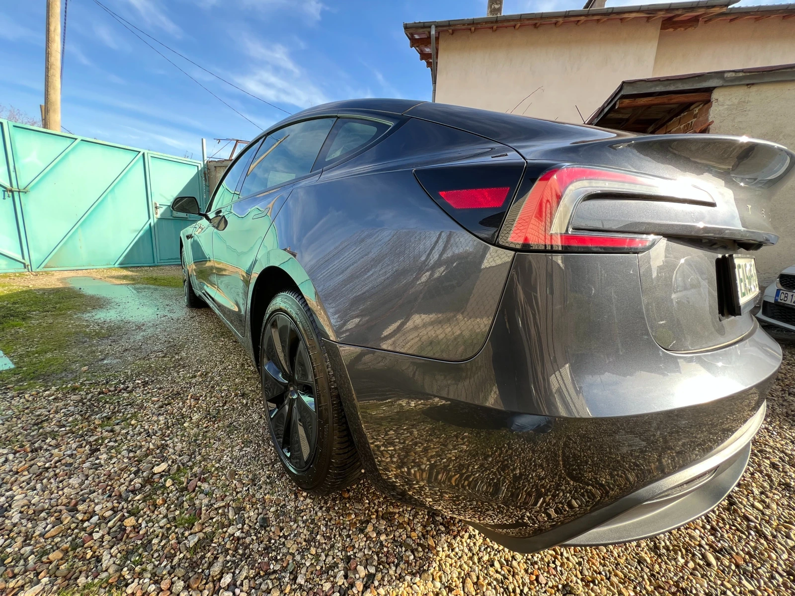 Tesla Model 3 LFP - изображение 5