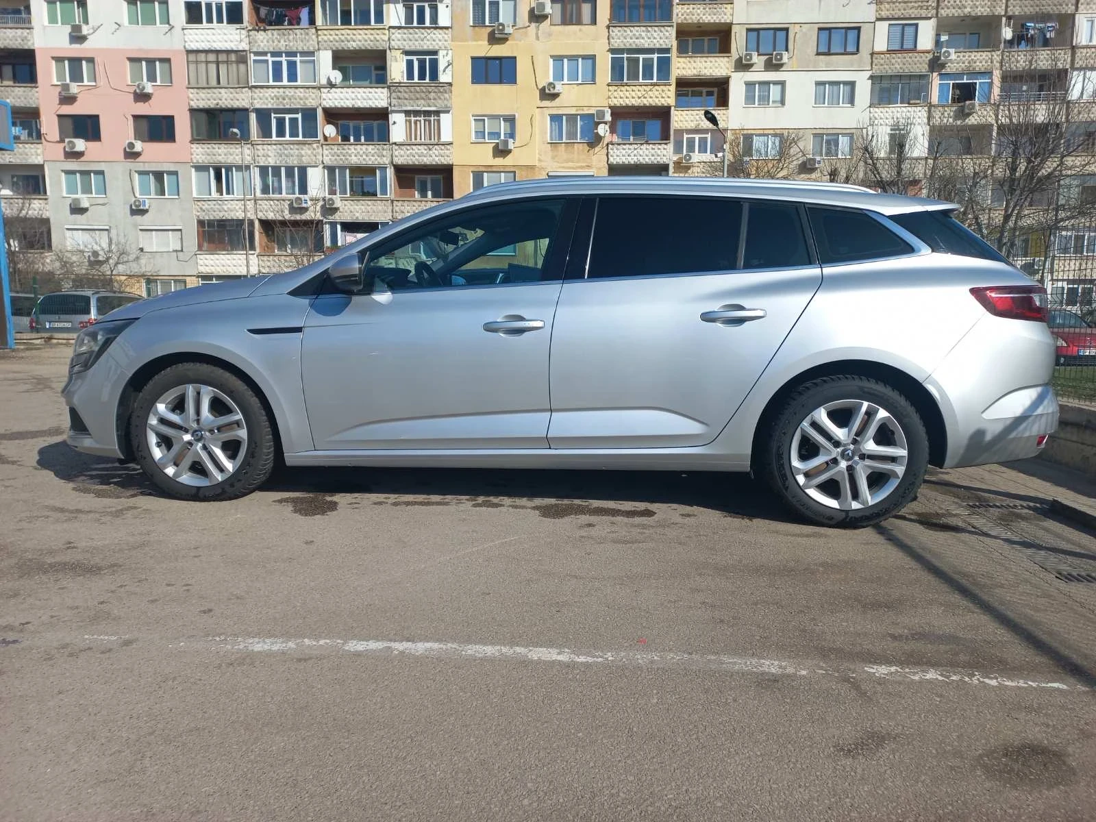 Renault Megane * 1-ви собственик * Реални км* , снимка 2 - Автомобили и джипове - 53892205