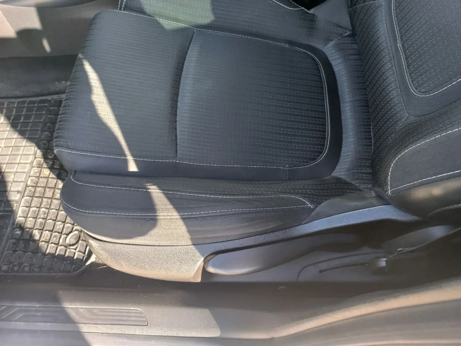 Renault Megane * 1-ви собственик * Реални км* , снимка 10 - Автомобили и джипове - 53892205