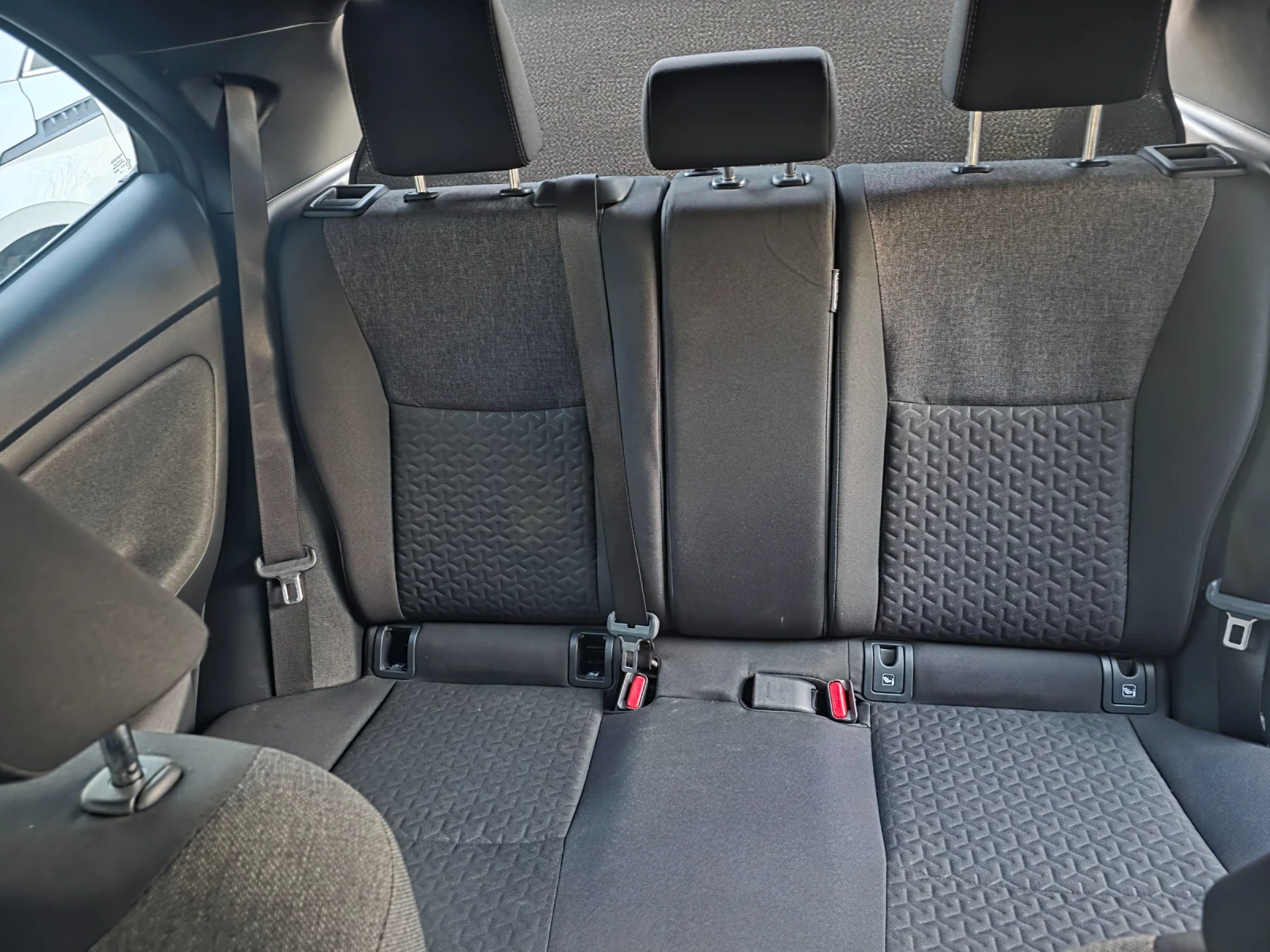 Toyota Yaris Cross 1.5 125к.с., снимка 13 - Автомобили и джипове - 54028080