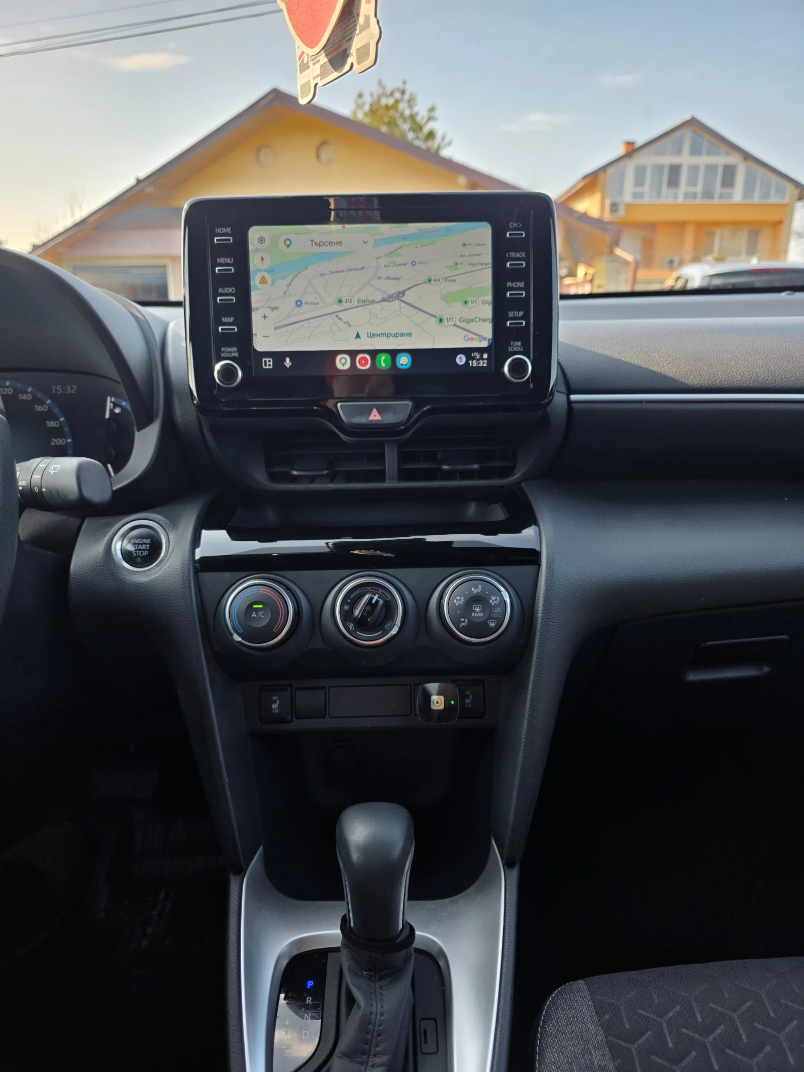 Toyota Yaris Cross 1.5 125к.с., снимка 12 - Автомобили и джипове - 54028080