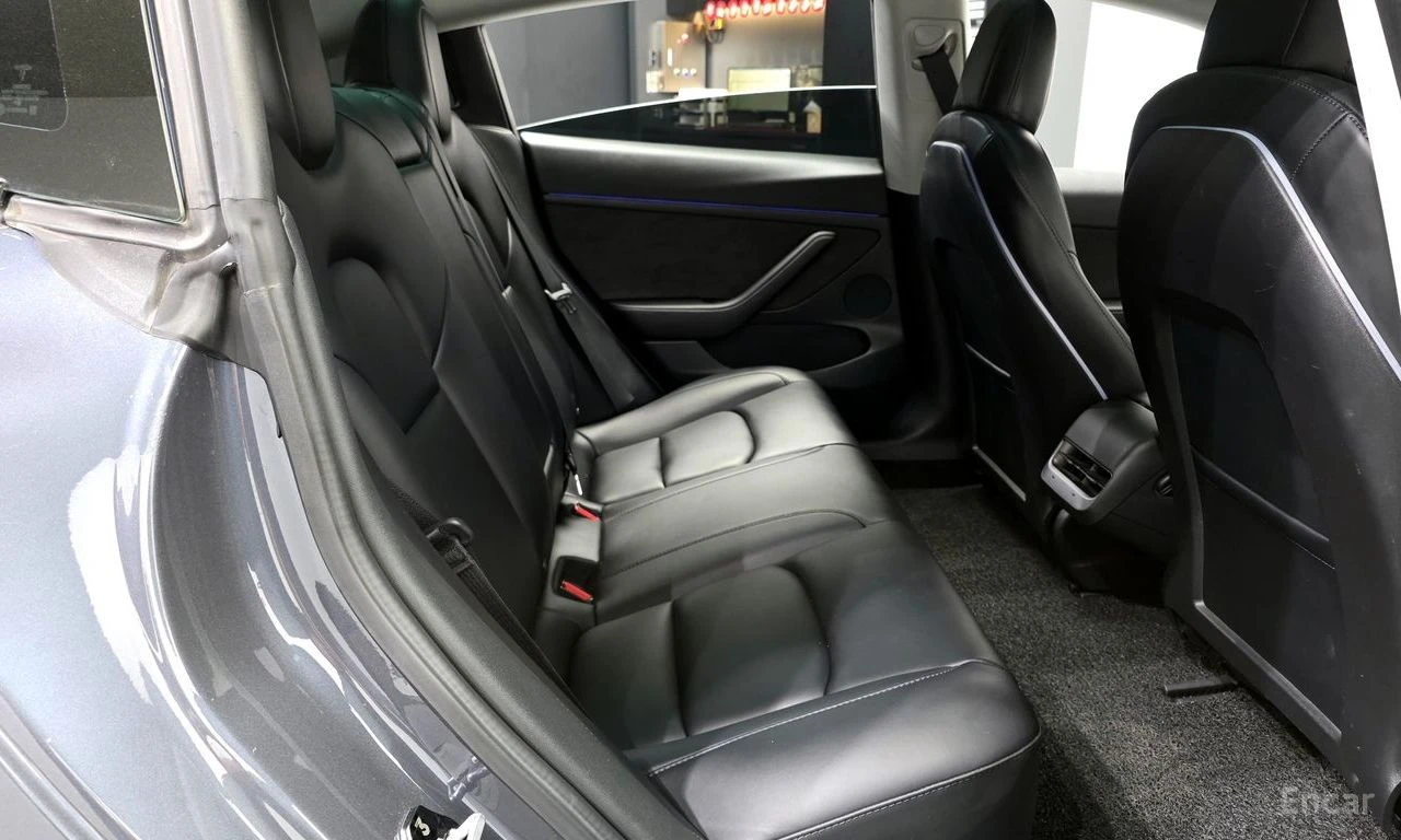 Tesla Model 3 AWD* LONG* RANGE* КАМЕРИ* 360* ПАНО* , снимка 9 - Автомобили и джипове - 54307338