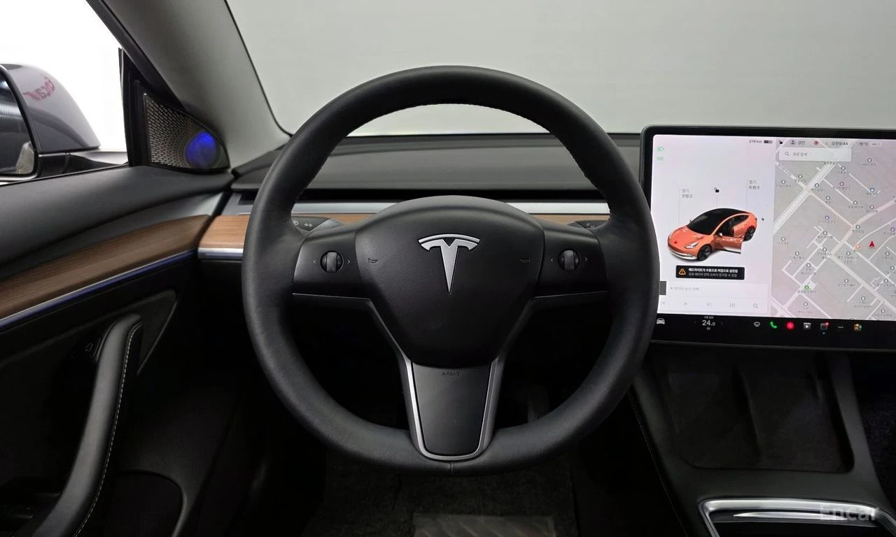 Tesla Model 3 AWD* LONG* RANGE* КАМЕРИ* 360* ПАНО* , снимка 5 - Автомобили и джипове - 54307338