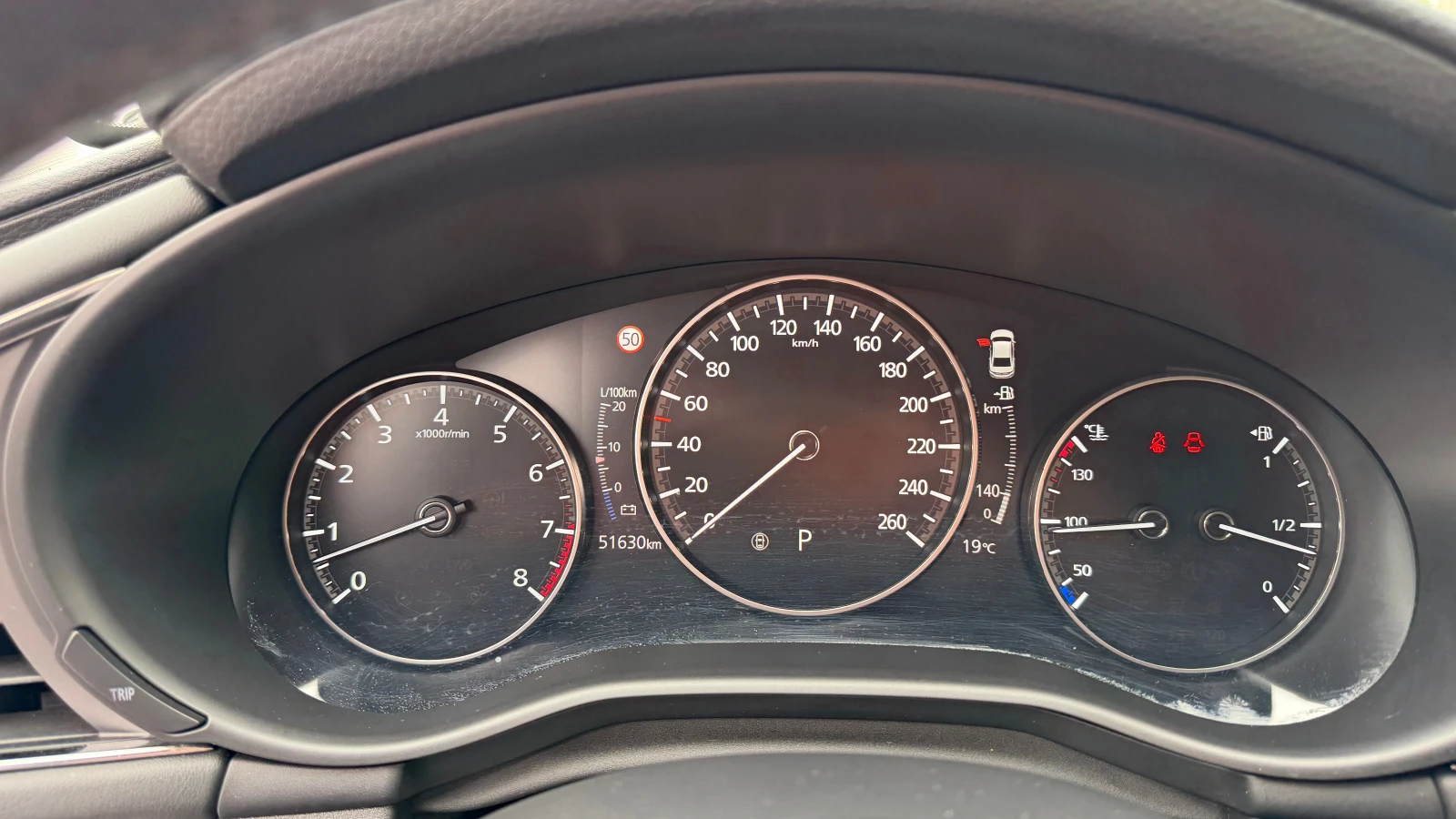 Mazda 3 sedan Takumi 2.0 186 к.с. e-SkyActiv-X, снимка 14 - Автомобили и джипове - 54475082