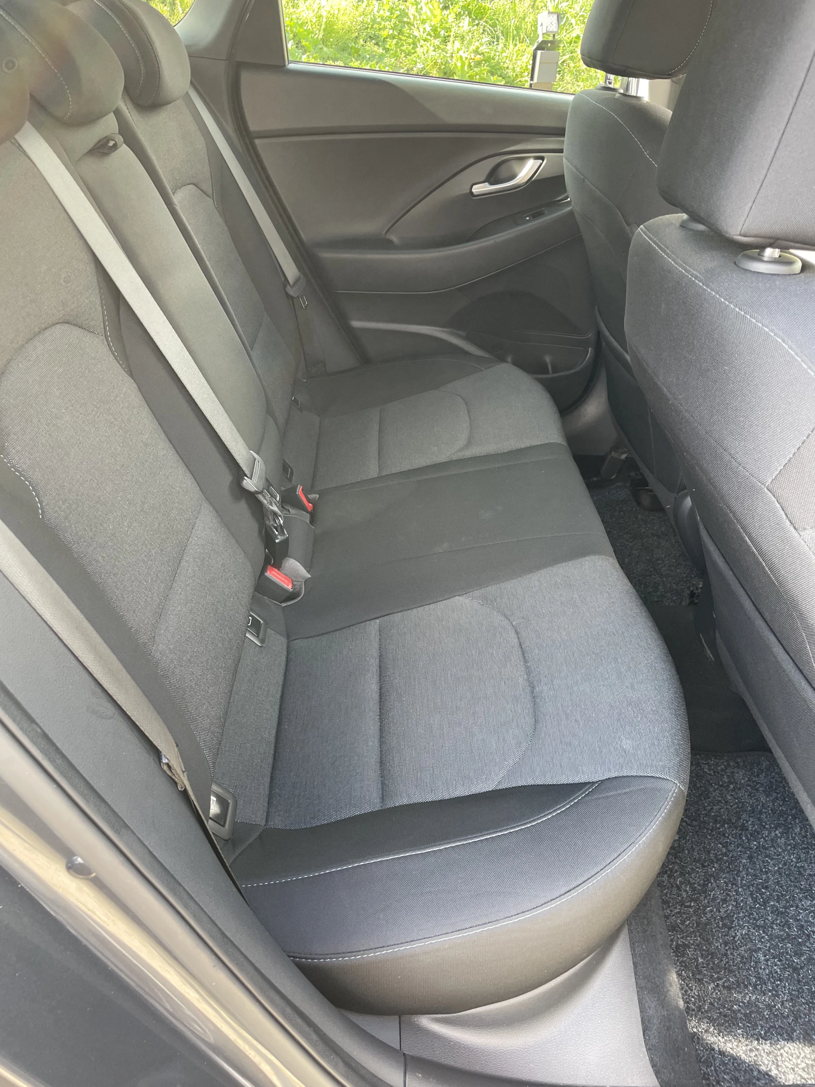 Hyundai I30 1.6 CRDi N-Line 48V, снимка 10 - Автомобили и джипове - 54737944