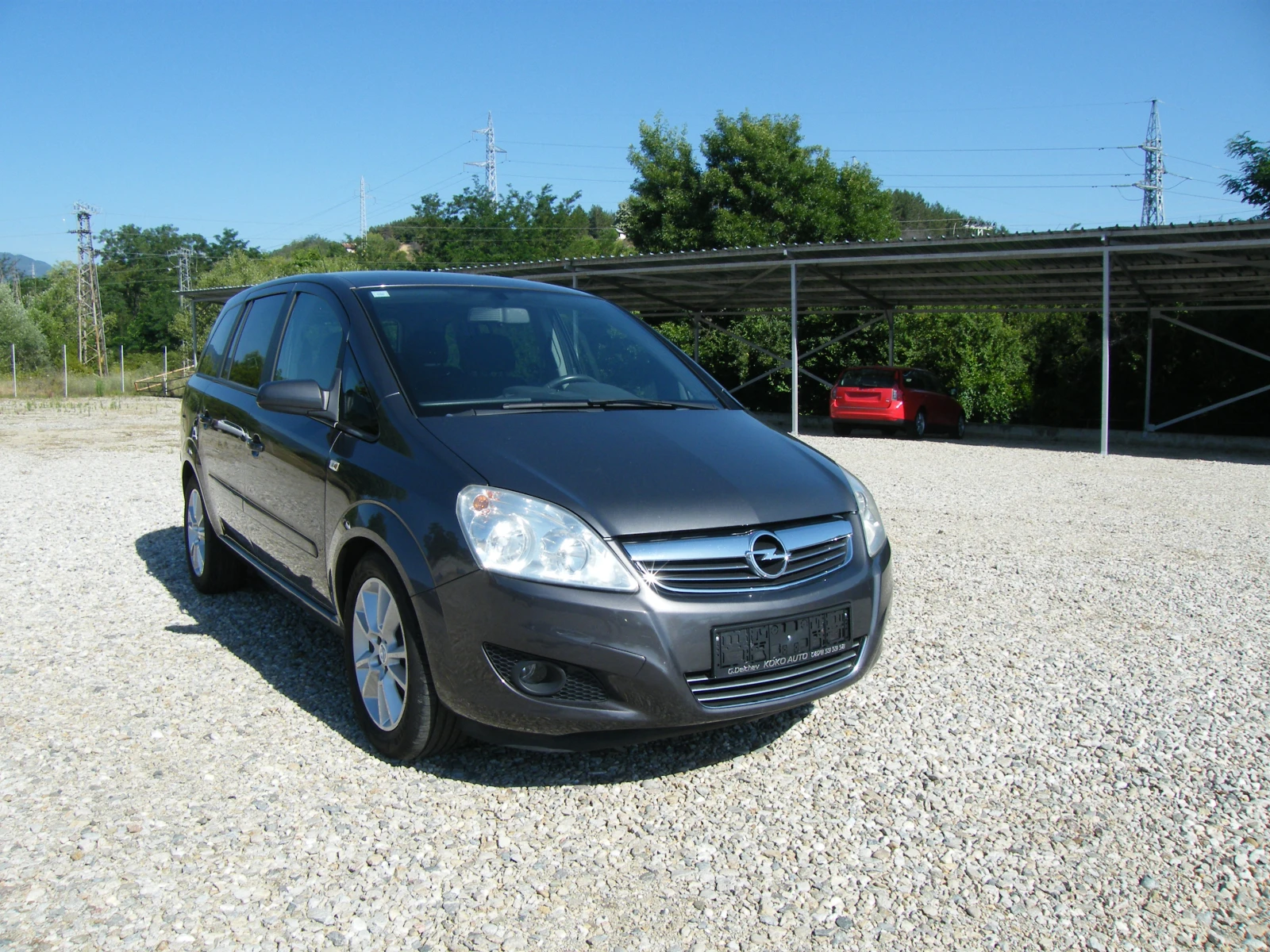 Opel Zafira 1.6i 7-местен, снимка 2 - Автомобили и джипове - 55292127