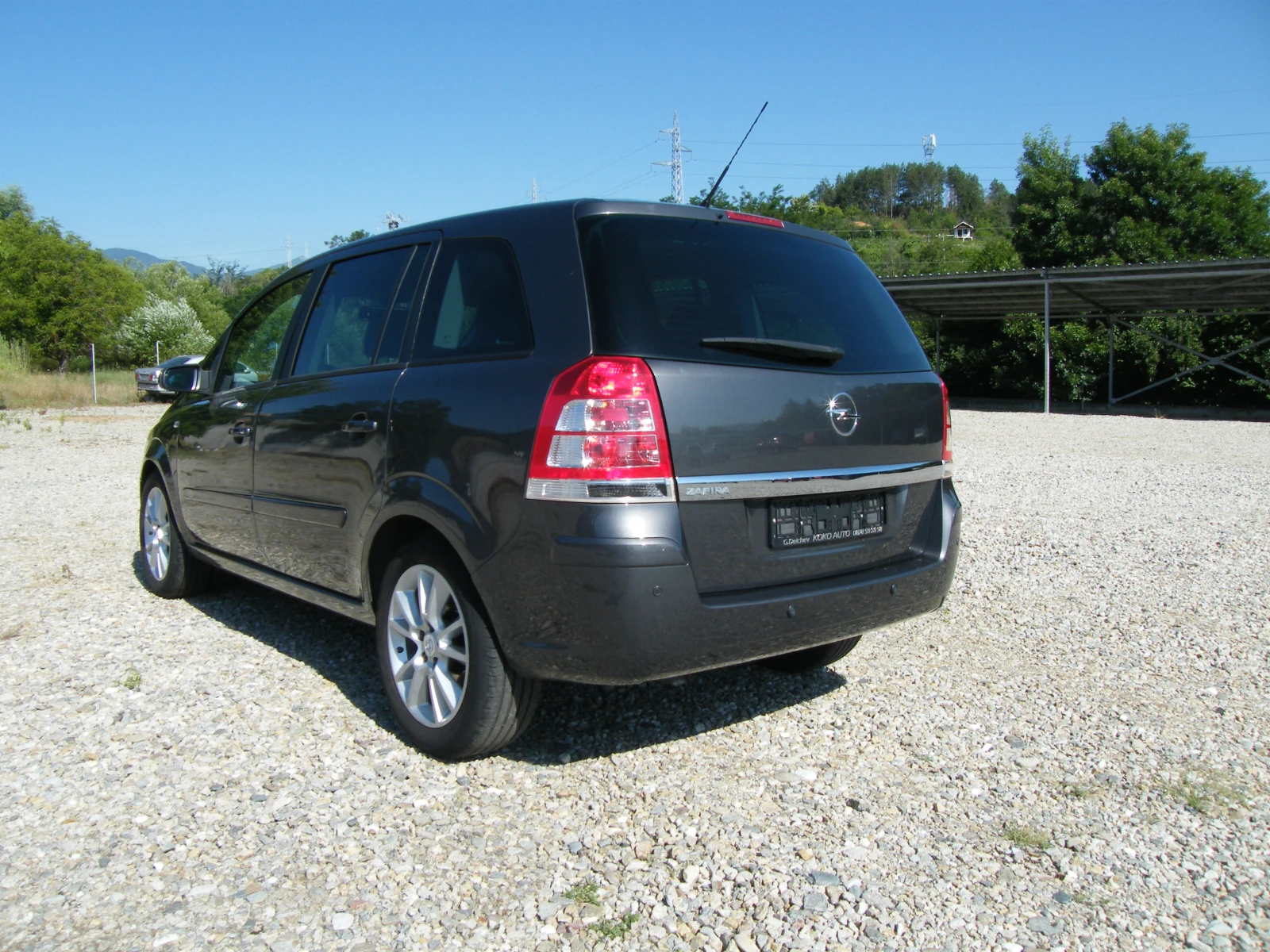 Opel Zafira 1.6i 7-местен, снимка 5 - Автомобили и джипове - 55292127