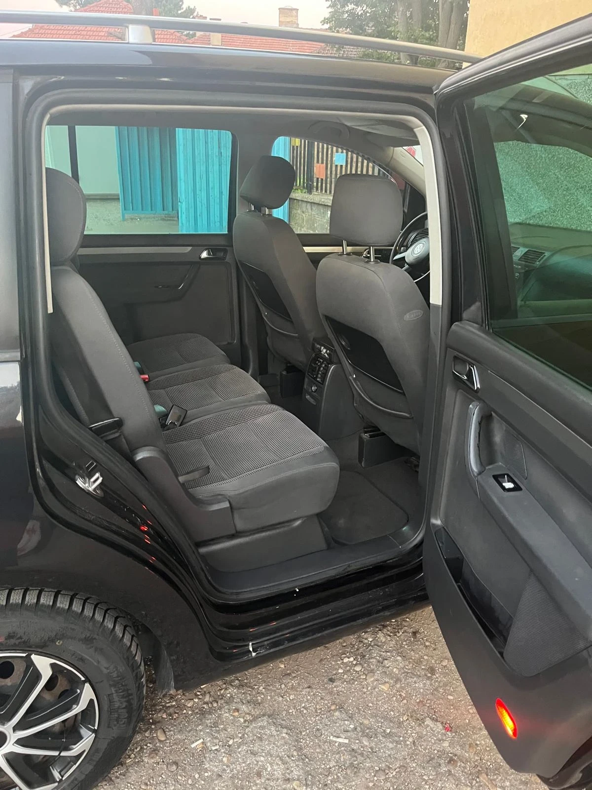 VW Touran, снимка 7 - Автомобили и джипове - 55826756