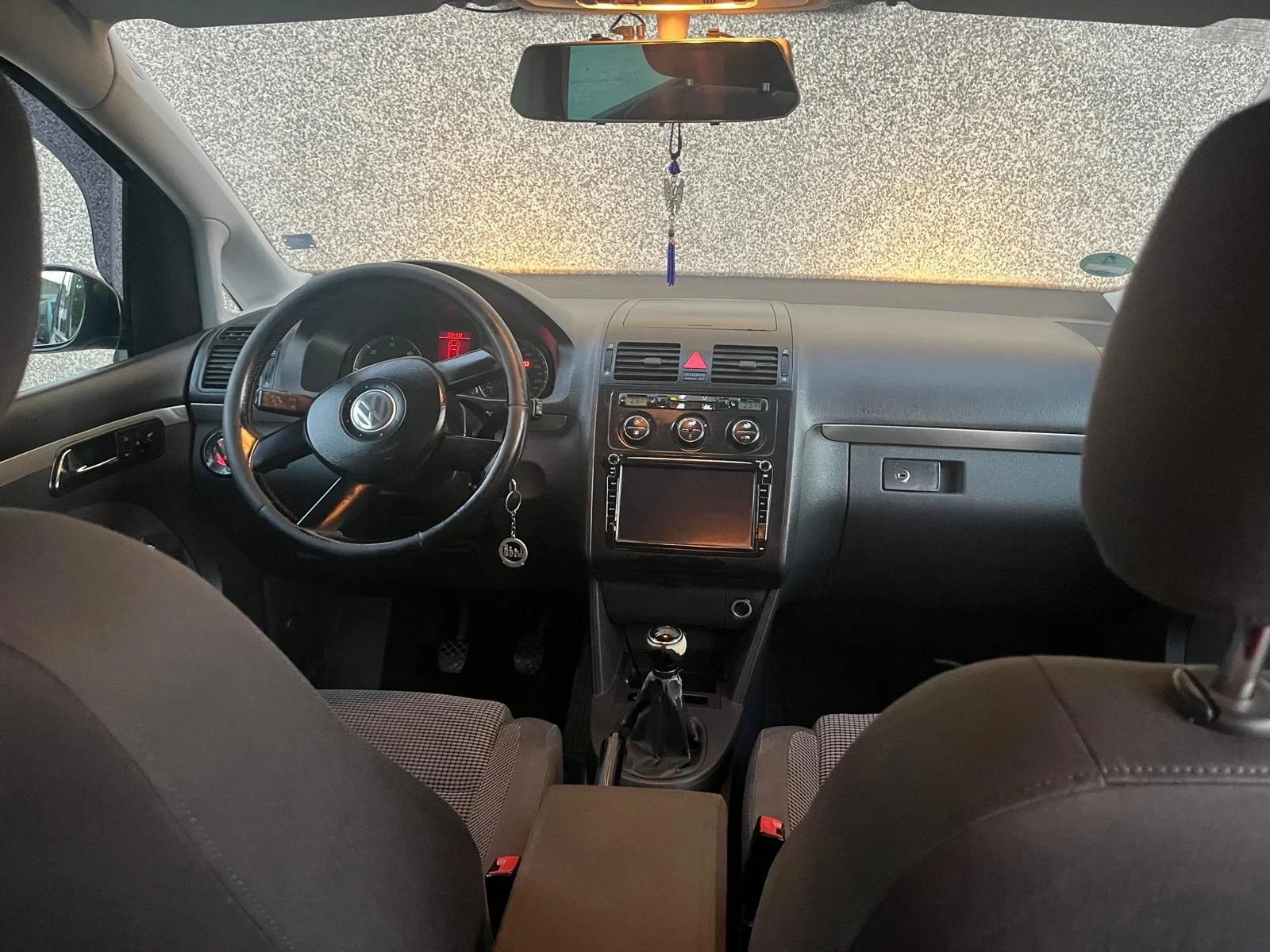 VW Touran, снимка 5 - Автомобили и джипове - 55826756