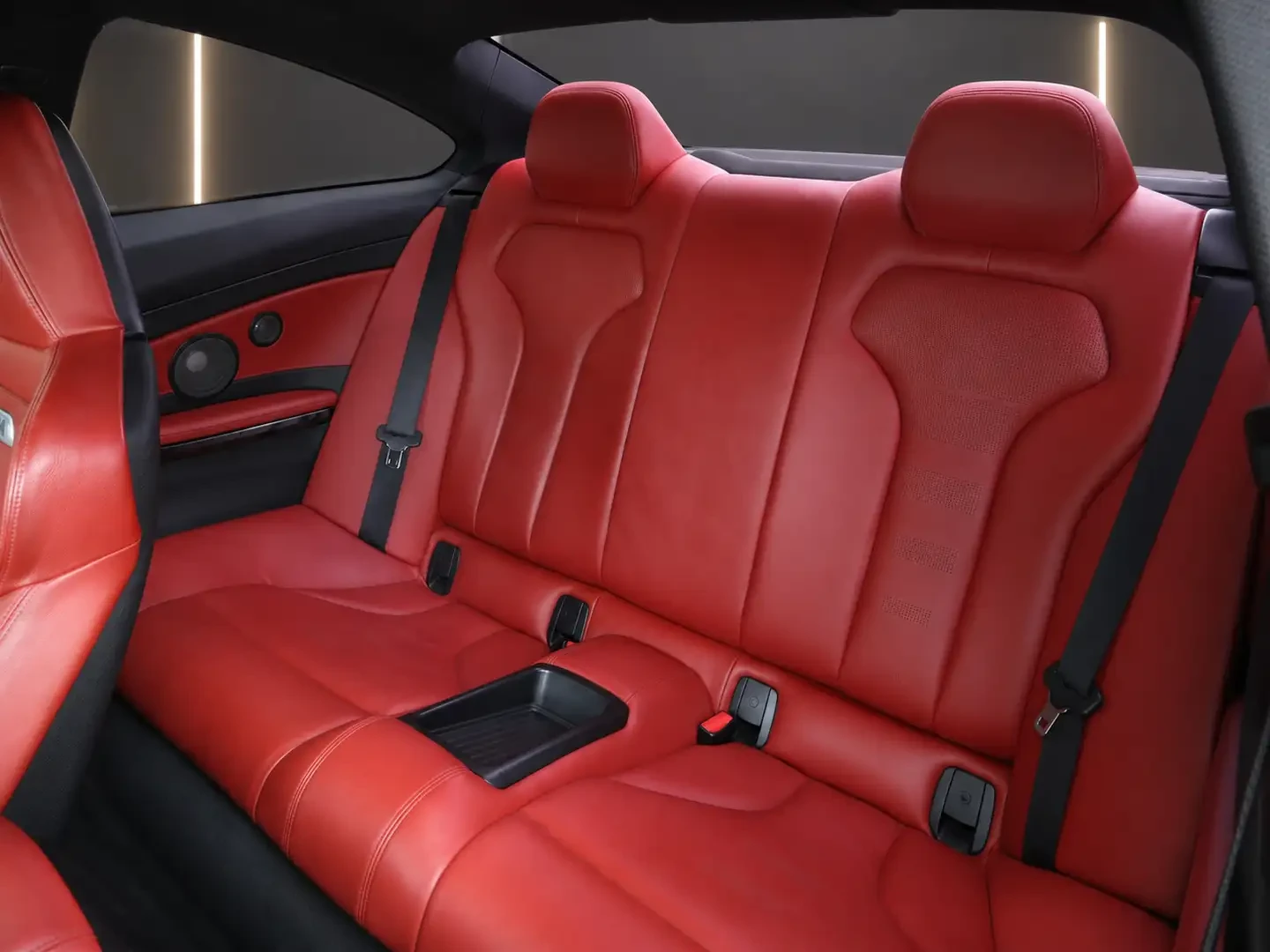BMW M4 * RedLthr* Harmon Kardon* HUD* carbon* ЛИЗИНГ* , снимка 12 - Автомобили и джипове - 56127424