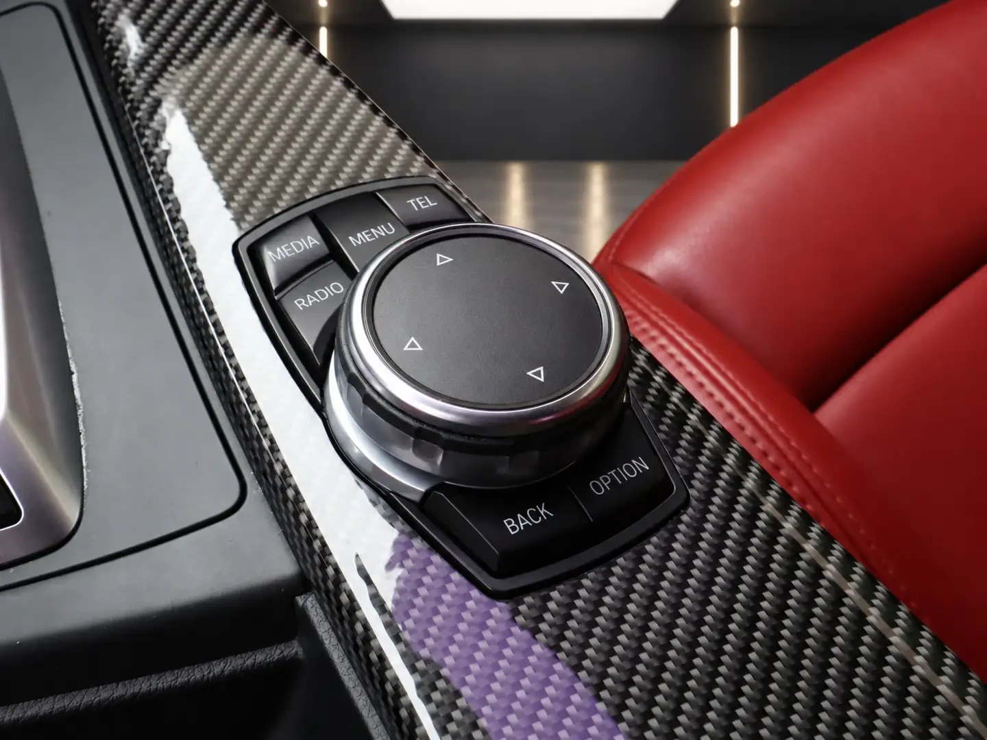 BMW M4 * RedLthr* Harmon Kardon* HUD* carbon* ЛИЗИНГ* , снимка 13 - Автомобили и джипове - 56127424