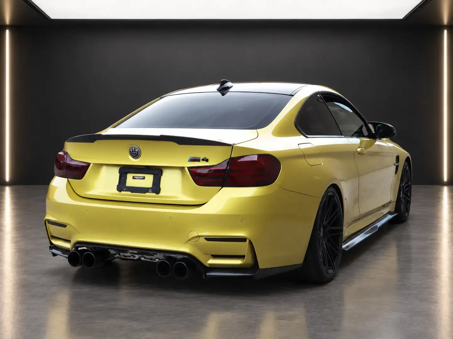 BMW M4 * RedLthr* Harmon Kardon* HUD* carbon* ЛИЗИНГ* , снимка 6 - Автомобили и джипове - 56127424