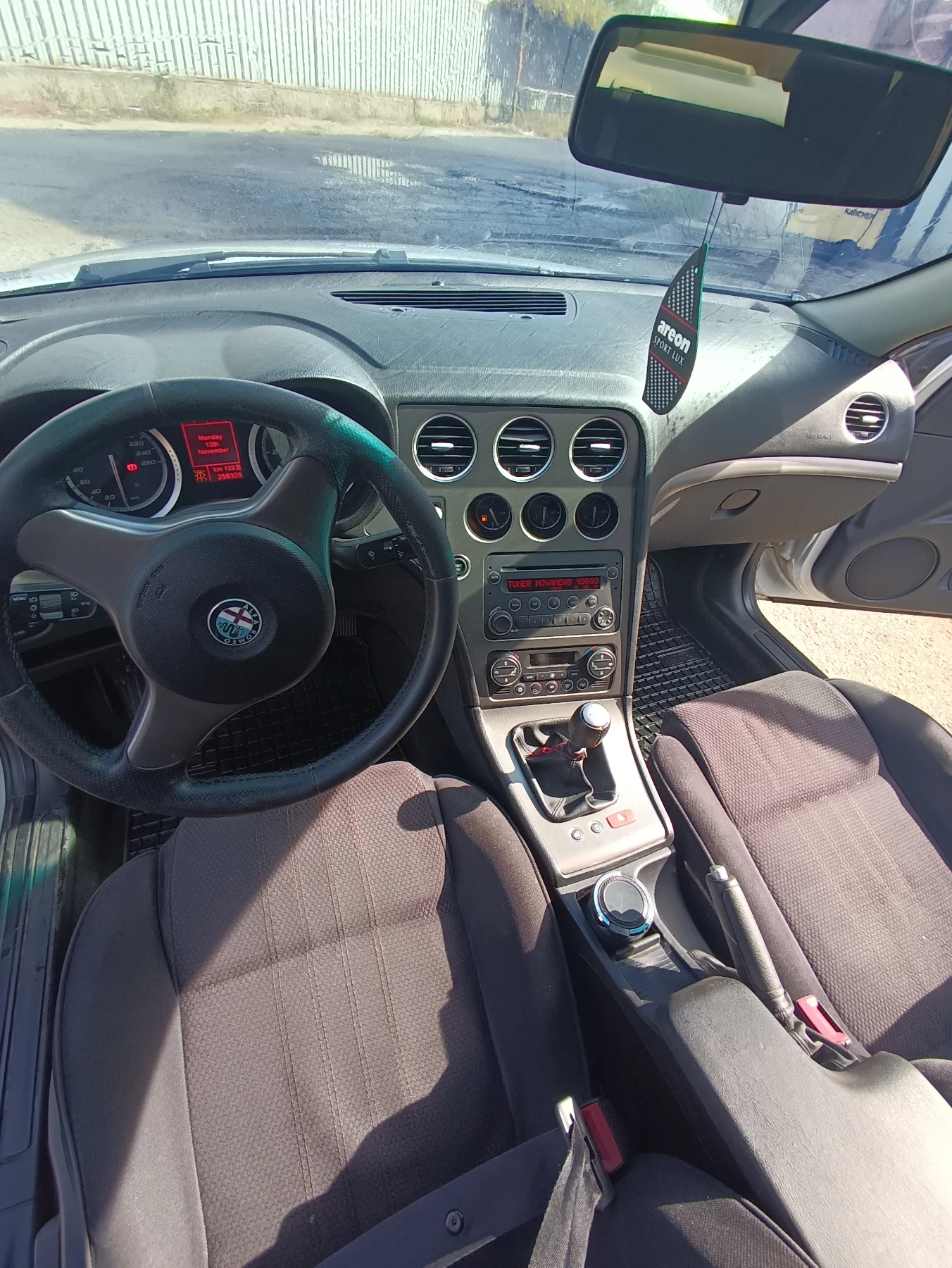Alfa Romeo 159, снимка 12 - Автомобили и джипове - 56594430