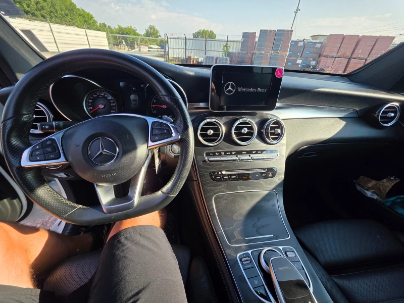 Mercedes-Benz GLC 250 4MATIC, снимка 9 - Автомобили и джипове - 52358099