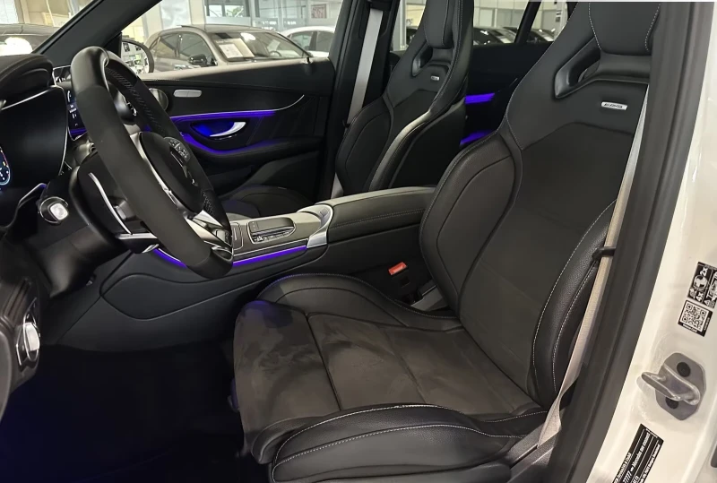 Mercedes-Benz GLC 63 AMG 63S Pano Burmester Performance Night, снимка 5 - Автомобили и джипове - 51509223