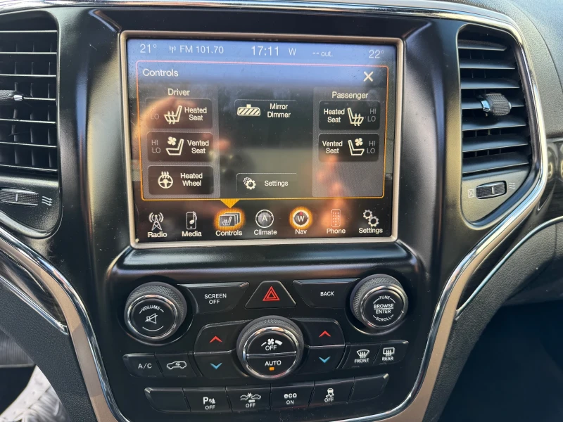 Jeep Grand cherokee OVERLAND* ОБДУХВАНЕ* ПОДГРЕВ* ПАНОРАМА* , снимка 2 - Автомобили и джипове - 51895224